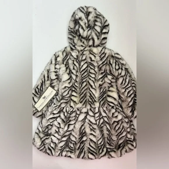 New! Gorgeous American Widgeon Girls' Zip Front Hooded Faux Fur Coat. Size 4